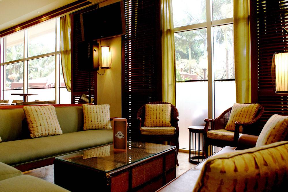 Sheraton Kampala Hotel מראה חיצוני תמונה