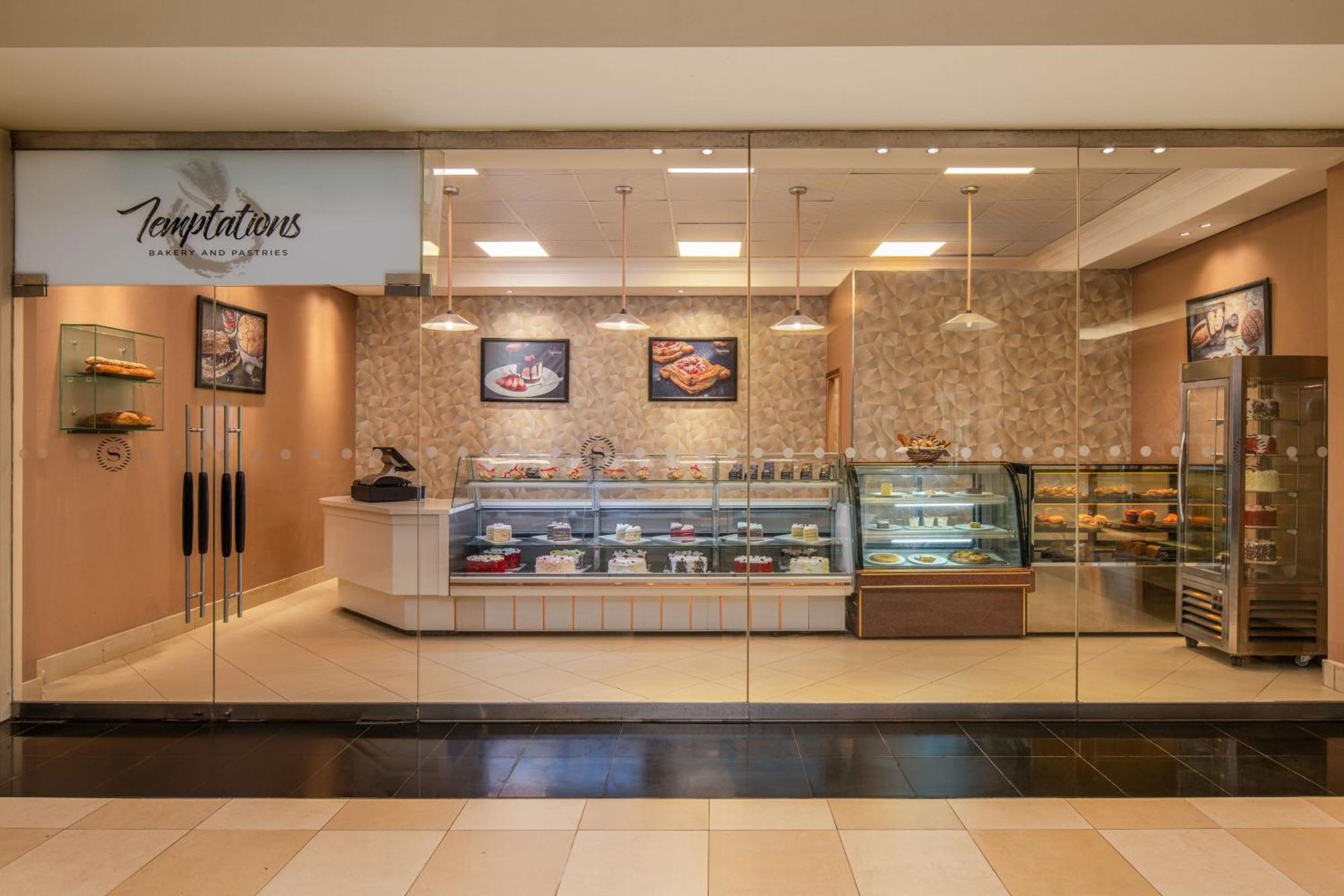 Sheraton Kampala Hotel מראה חיצוני תמונה
