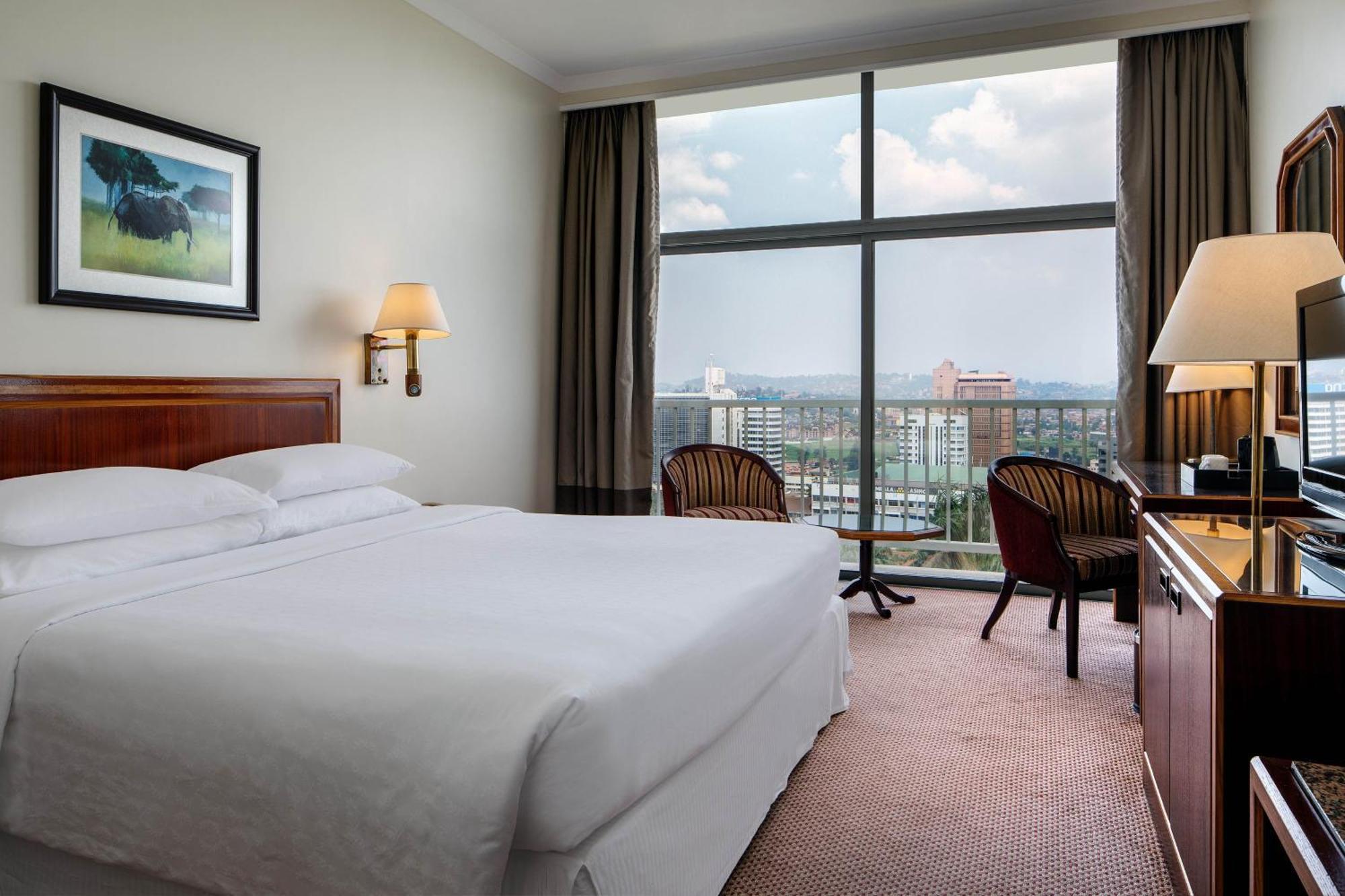 Sheraton Kampala Hotel מראה חיצוני תמונה